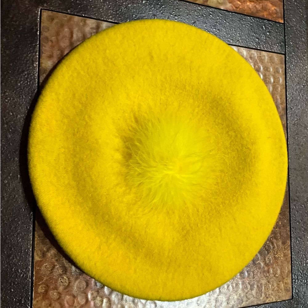 Two Girls N.Y.C. Vibrant Yellow Tam Beret with Fluffy Pom-Pom Retro Mod - Picture 5 of 9